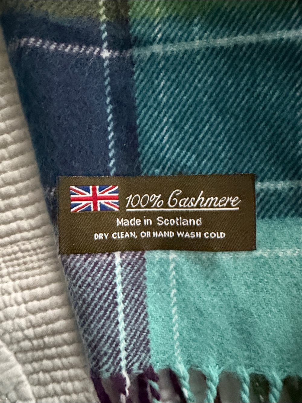 Isle of Skye Tartan Cashmere Scarf Made in Scotland Highland Plaid - Picture 4 of 4